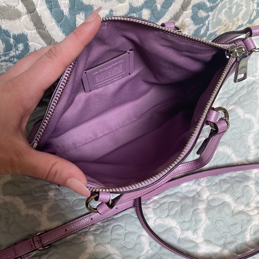 Leather Coach purse - Picture 4 of 6